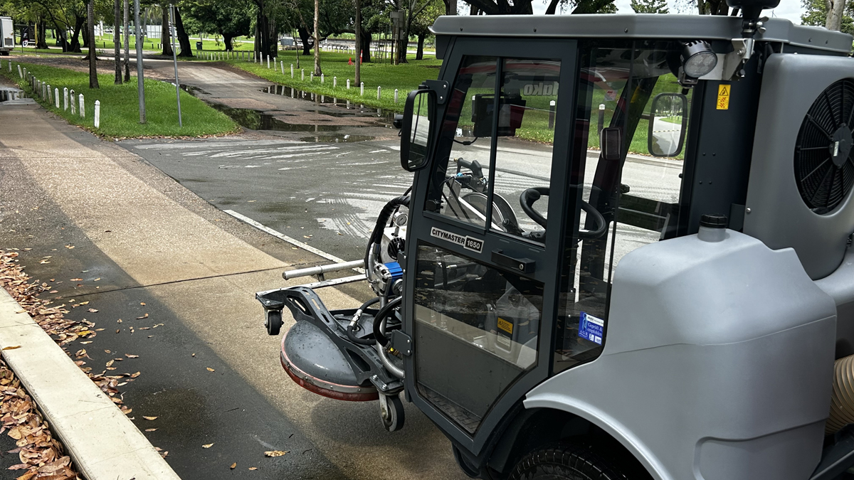 commercial pressure washing equipment