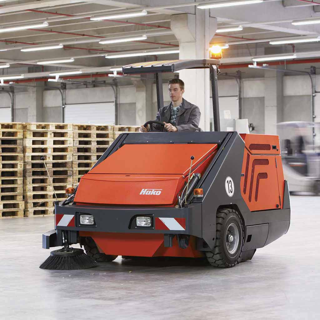 combination sweeper scrubber