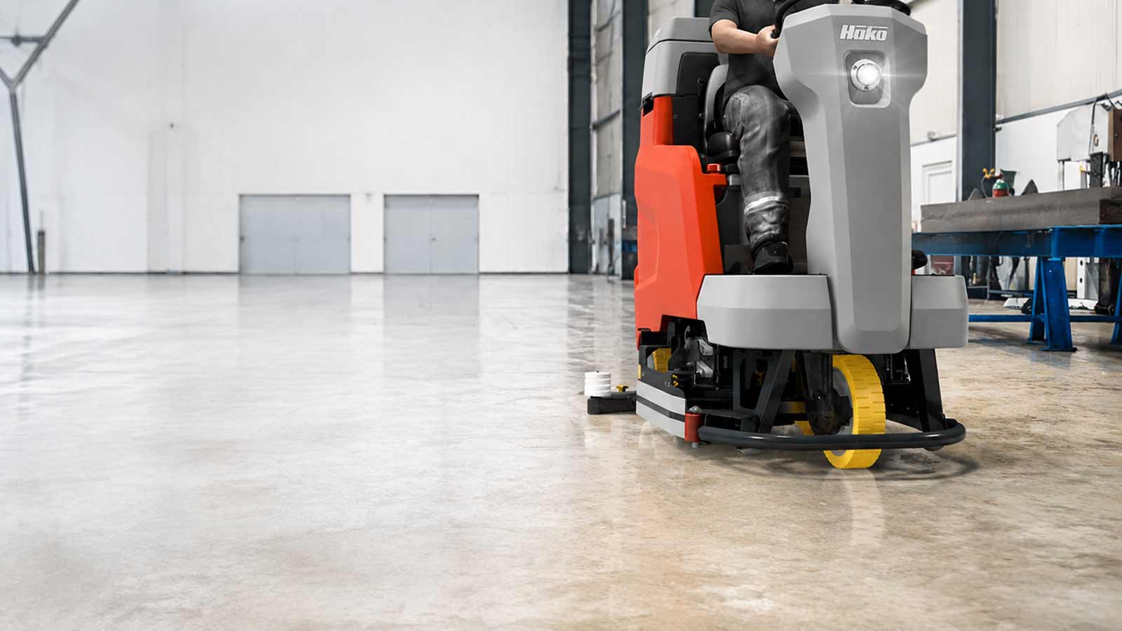 floor scrubbers ride on hako scrubmaster b120r