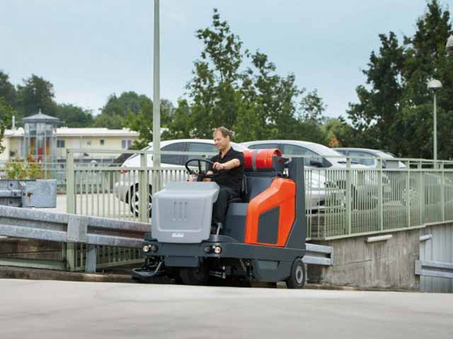 ride on industrial sweeper sweepmaster 1500rh